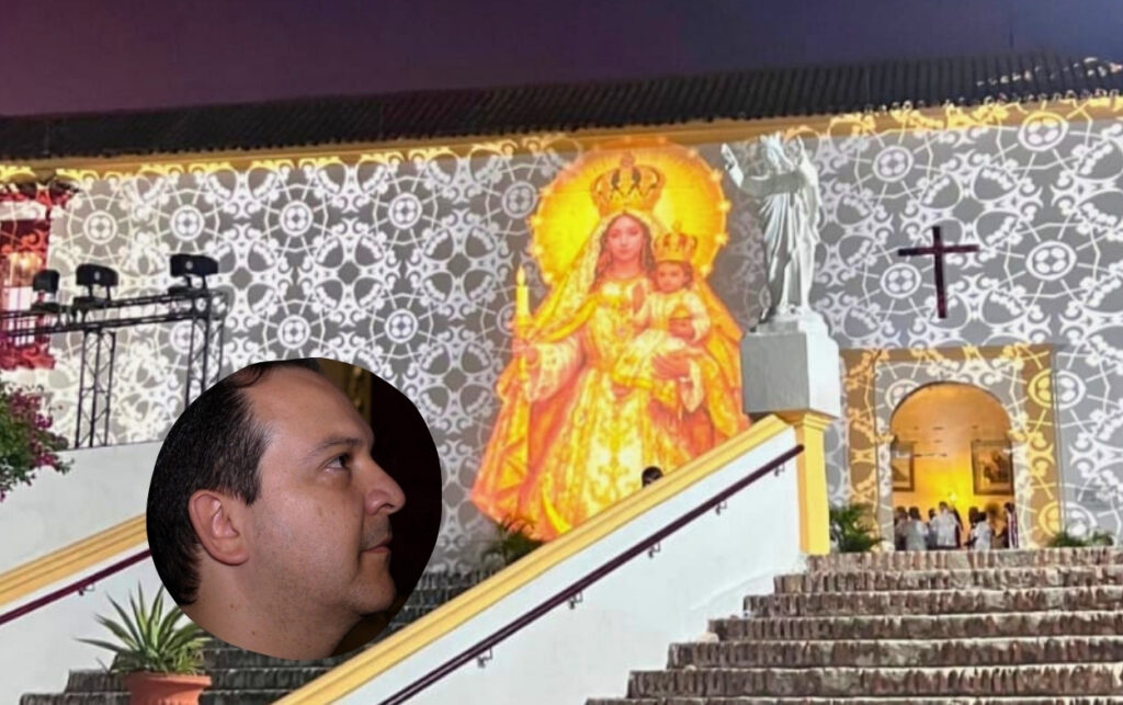 Más de 2 décadas de devoción iluminan el acceso al convento de La Popa durante la celebración de la Virgen de la Candelaria en Cartagena.