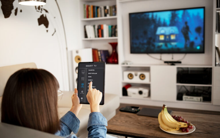 La TV del futuro con inteligencia artificial mejora imagen y sonido.