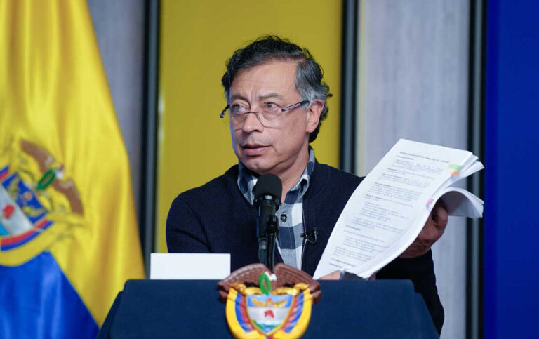 Fraude electoral Petro alerta riesgo en comicios 2026 Gustavo Petro hablando sobre fraude electoral en 2026.