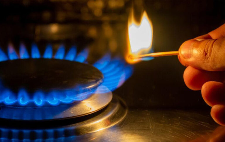 Devolución de cobros en facturas de gas natural en Colombia