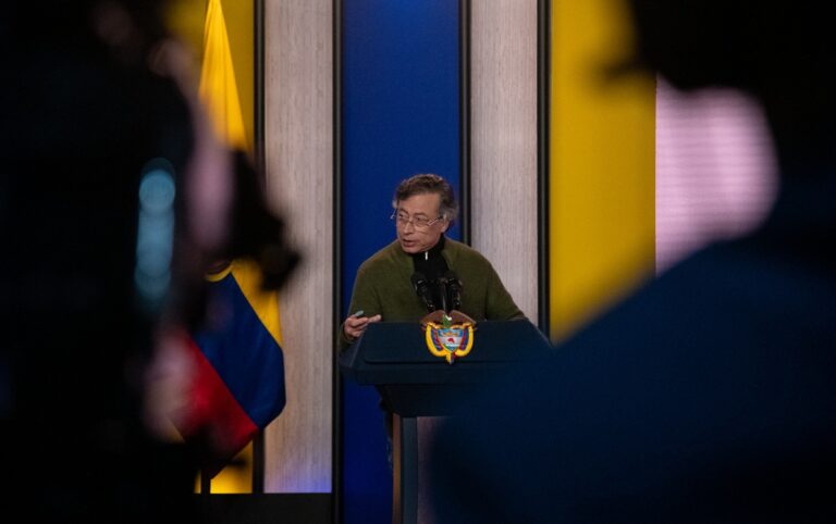 Presidente Gustavo Petro durante la alocución presidencial con críticas al Banco de la República y anuncio de medidas económicas.