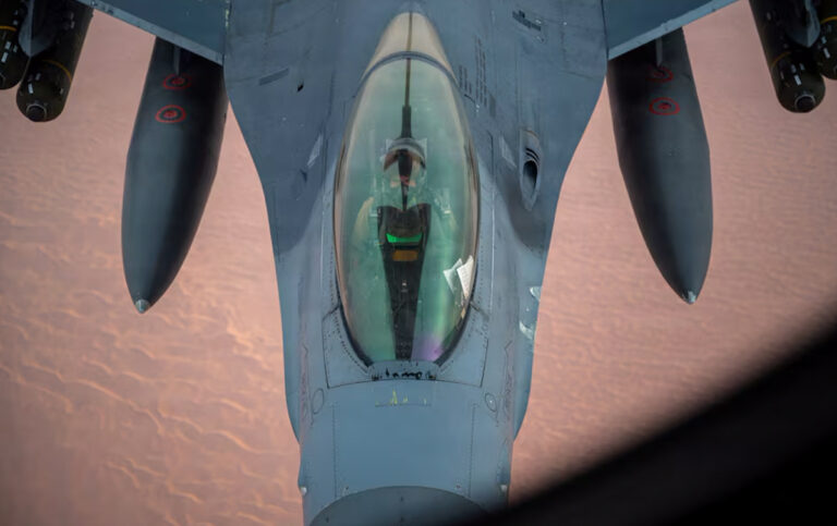 Escala la guerra Trump da 48 horas a Irán hoy Donald Trump emite un ultimátum de 48 horas a Irán en medio de la escalada militar entre Estados Unidos y Teherán.