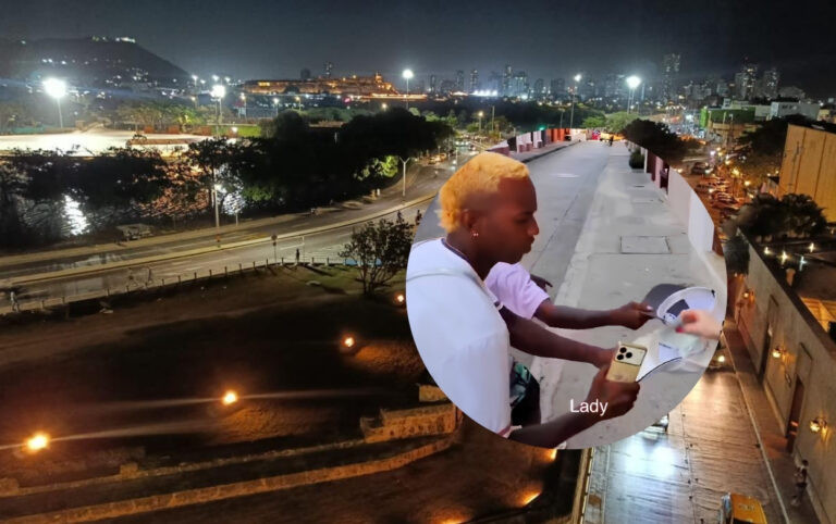 Turista es rodeada por grupo de artistas urbanos en el Centro Histórico de Cartagena en medio de medidas contra acoso anunciadas por el alcalde Dumek Turbay.// Foto: cortesía.